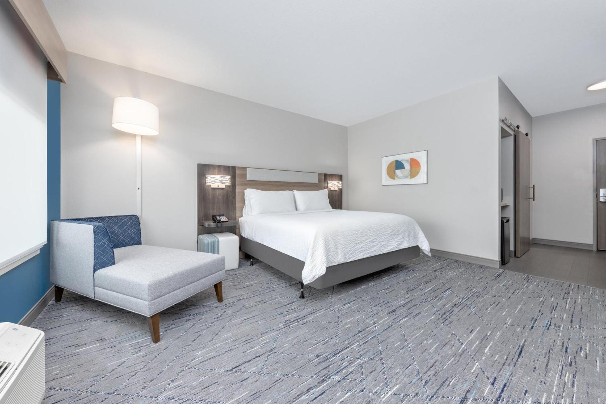 Holiday Inn Express & Suites Austin Airport East By Ihg ภายนอก รูปภาพ